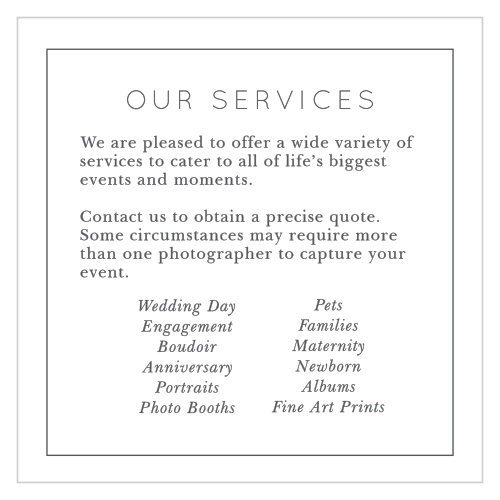 Promote your photography studio with the Modern Family Services Cards. 