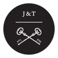 Personalize your wedding stationery even more with the Antique Chic Stationery Stickers. 