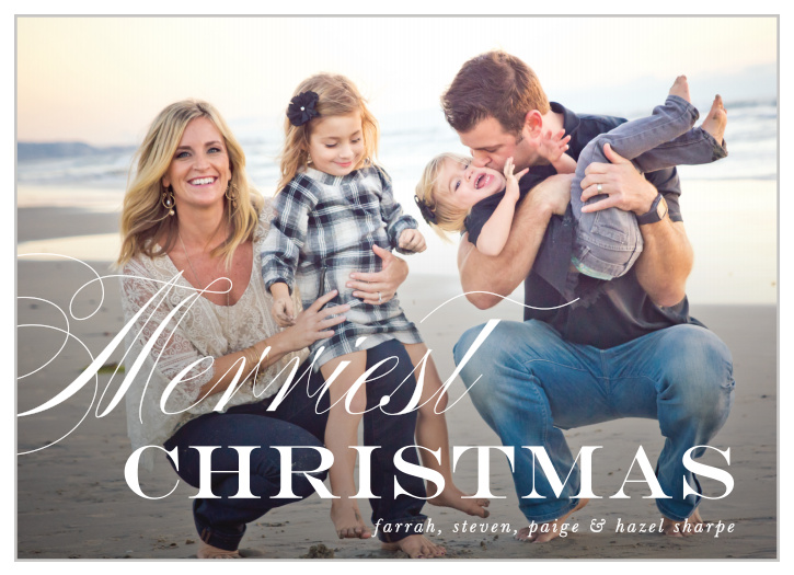 Festive Elegance Christmas Cards are the perfect balance of simple and elegant, and are an excellent way for you to share your family's holiday spirit with your loved ones.