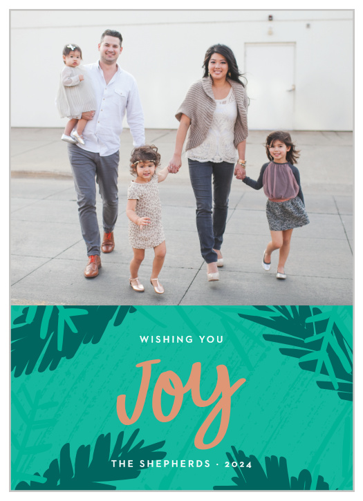 A perfect modernized take on a classic look,  the Minty Leaves Foil Holiday Cards are a wonderful way for you to let your loved ones know you're thinking of them this holiday season.