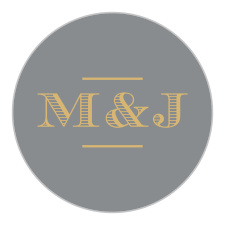 A classic-gray background offers a gorgeous contrast for your initials, which we've printed in a scored-style typeface in a shining gold-foil, on our Hand Drawn Frame Foil Wedding Stickers.
