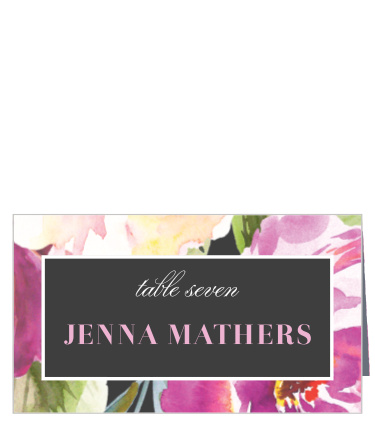 Treat your friends and family to unforgettable experience with our Luxe Roses Place Cards.