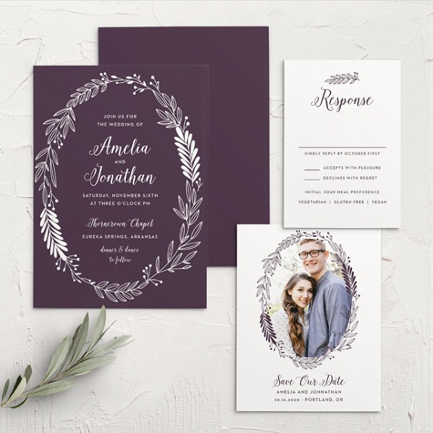 Wreath of Love Wedding Invitations