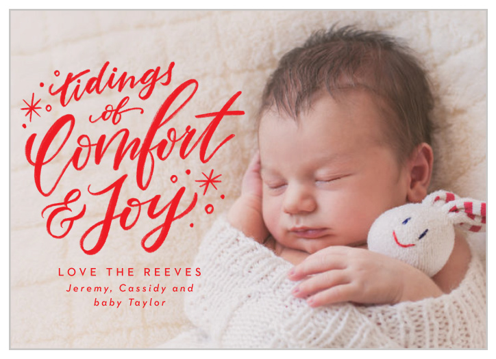 Tidings of Comfort is the perfect card to bring that amazing magical feeling to the time of the year. Add your photo to make the card all your own!