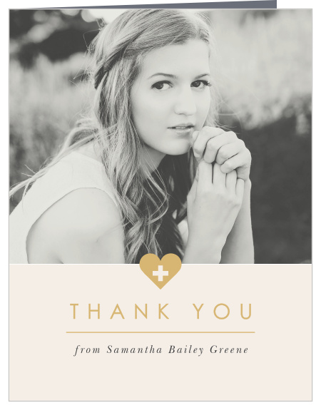 Your graduate can express every heartwarming sentiment on their mind with the stunning style of our Golden Heart Graduation Thank You Card.