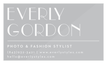 Our Simply Chic Clear Business Cards are the perfect way to represent yourself in a professional and stand-out way!