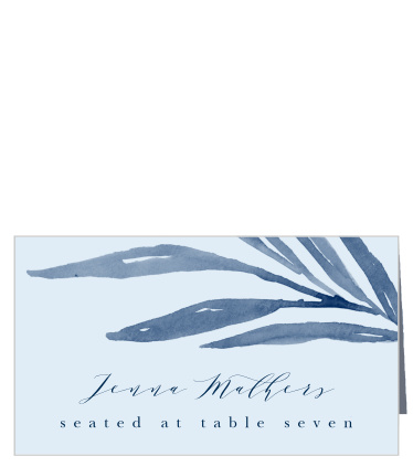 Make sure everyone finds their seats with our Serenity Leaves Place Cards. 