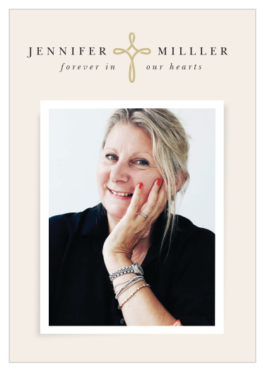 Our Knotted Cross Memorial Prayer Cards are a meaningful keepsake of the recently departed to give family and friends.