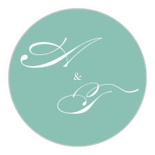 Seal envelopes and gift family and friends with a memento of your special day with our Simple Frame Wedding Stickers.