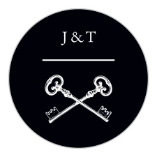 Use our vintage Elegant Relic Wedding Stickers to seal every envelope, pocket, and belly band around your wedding suite!