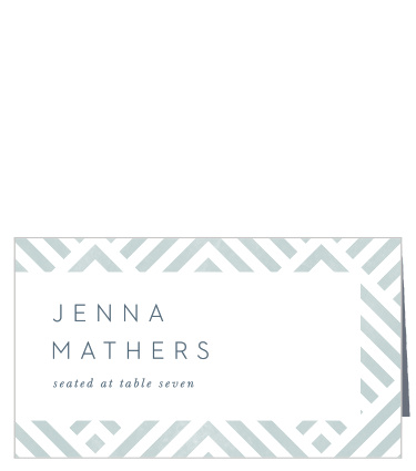 Family and friends will have no issue finding their seats with the help of our Elegantly Modern Place Cards.