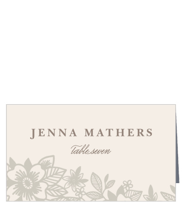 Family and friends will have no issue finding their seats with the help of our Elegant Lace Place Cards.