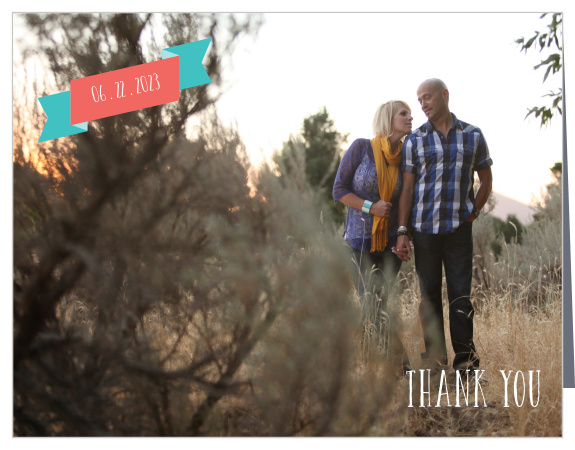 Our Flying Banner is a stylish and bold thank you note that will help you say thank you to all your guests in a way that will reflect your taste and personality.