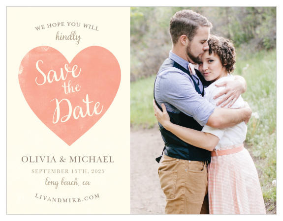 Simply in Love Save-the-Date Magnets guarantee that your loved ones mark their calendars well in advance of your big day.