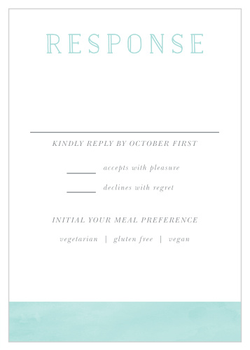 Get a headcount of everyone that plans to attend your wedding with our Blue Skies Response Cards.