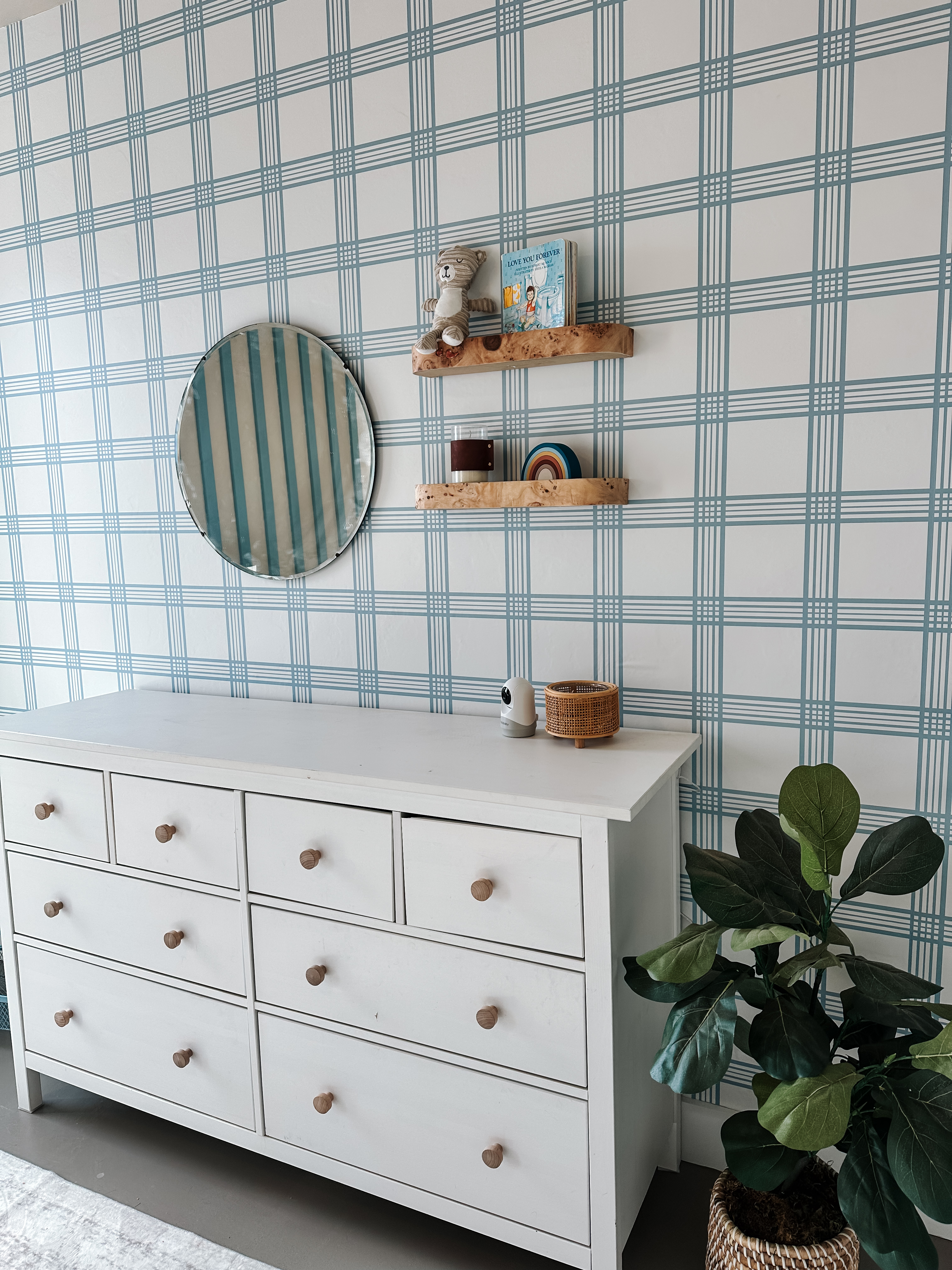 Review preview by Paisley 