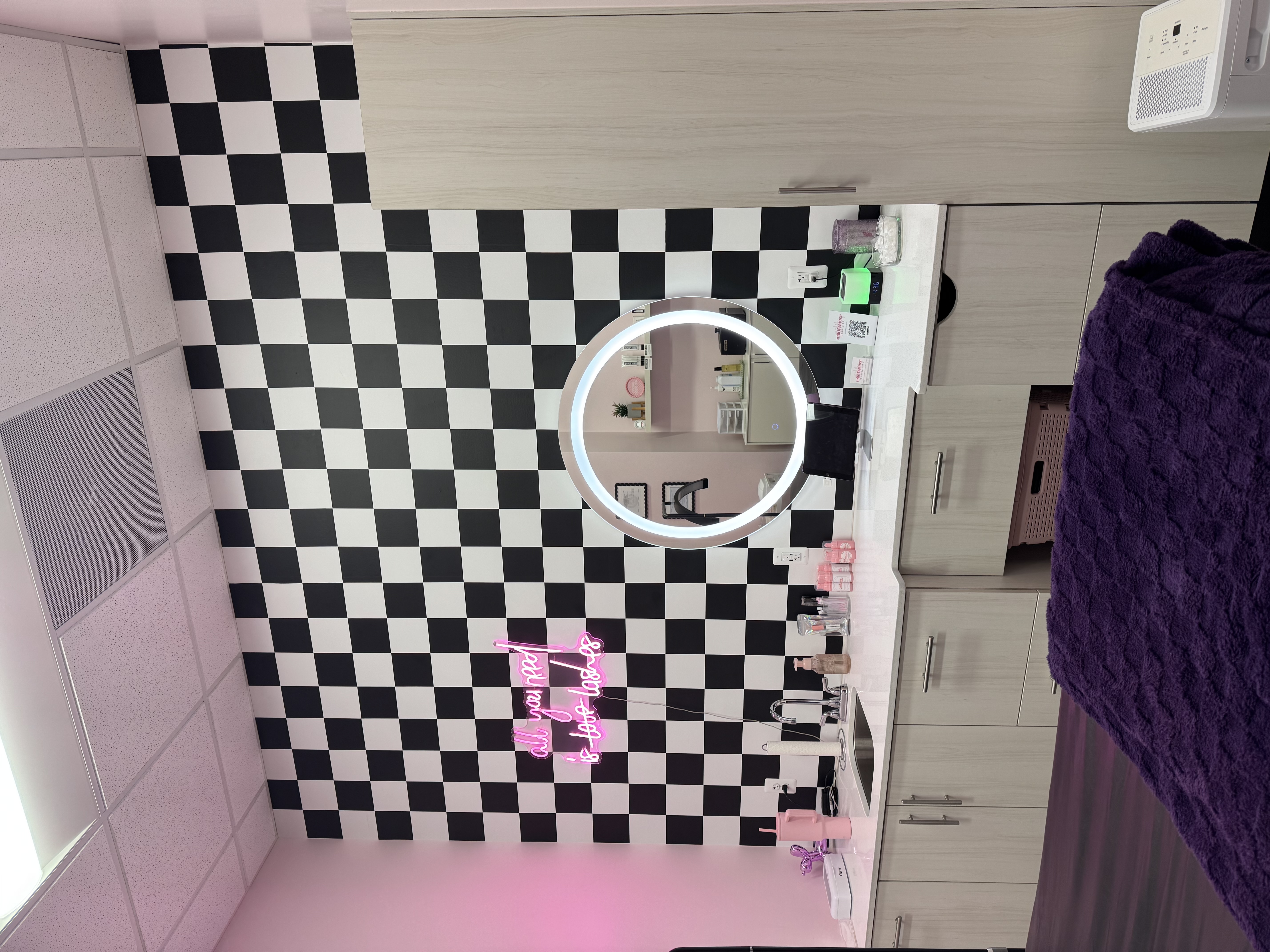 Review preview by Emma