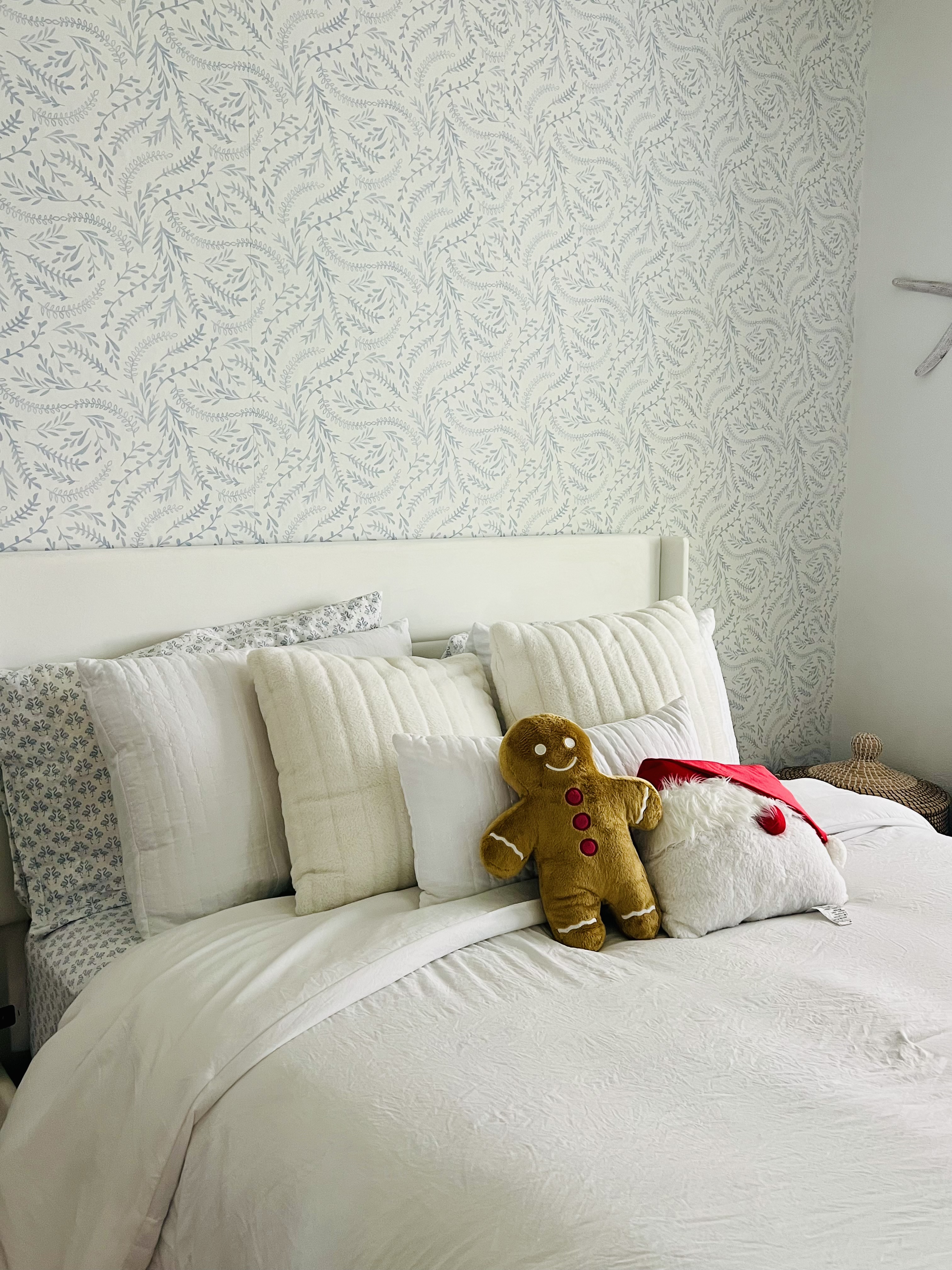 Review preview by Yolaine