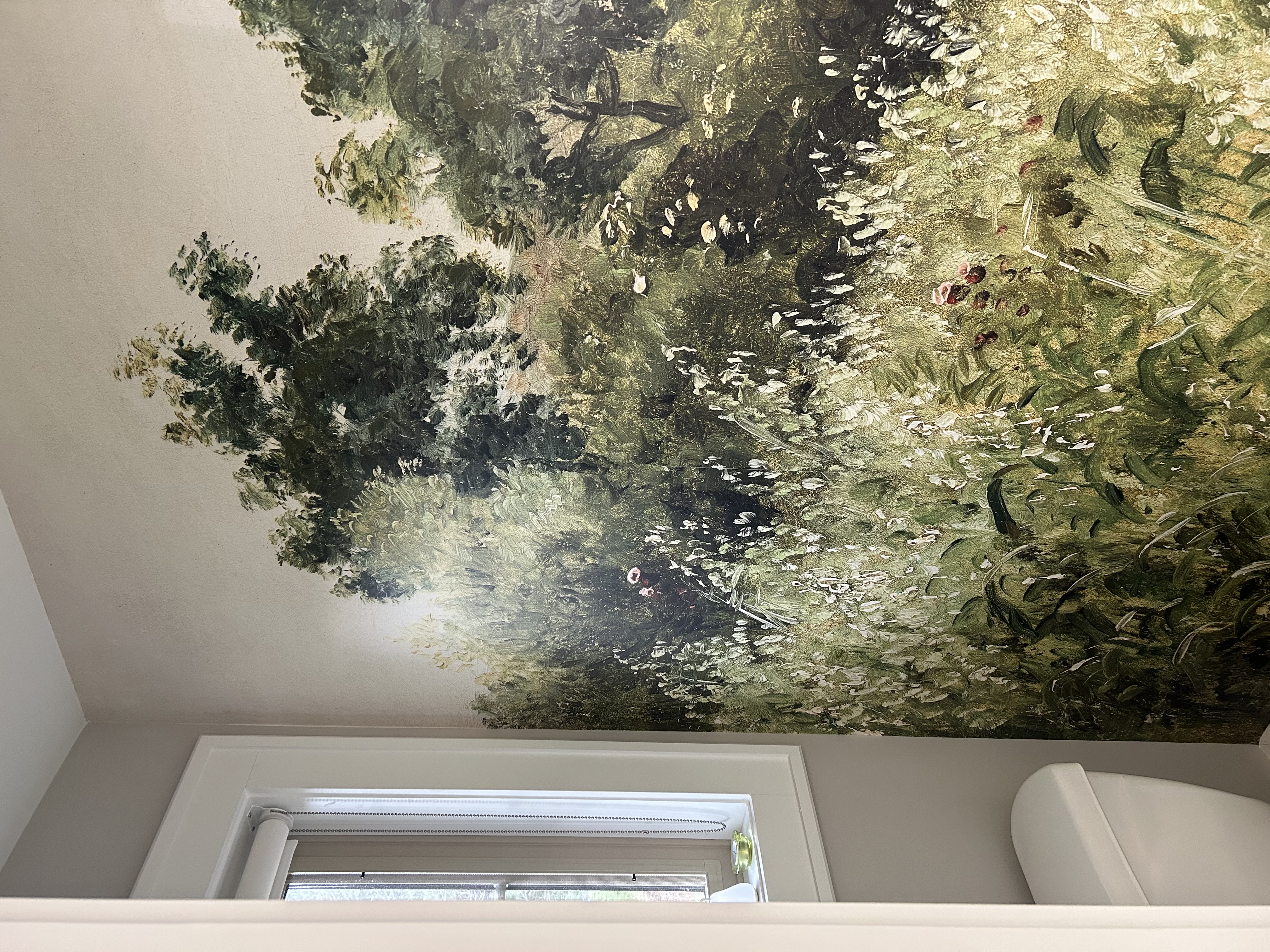 Review preview by Niki Posten