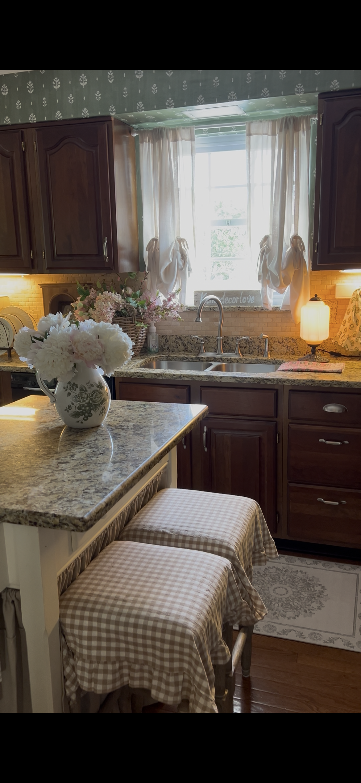 Review preview by Kimberly 